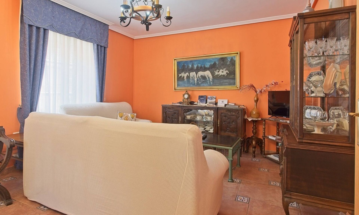 La Pola de Gordon House | Casa La Cuadra II: ski, private balcony, garage and mountain views