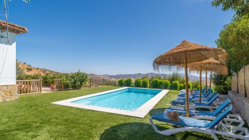 Antequera Villa | Casa La Sombra de la Parra Antequera - La Higuera by Ruralidays