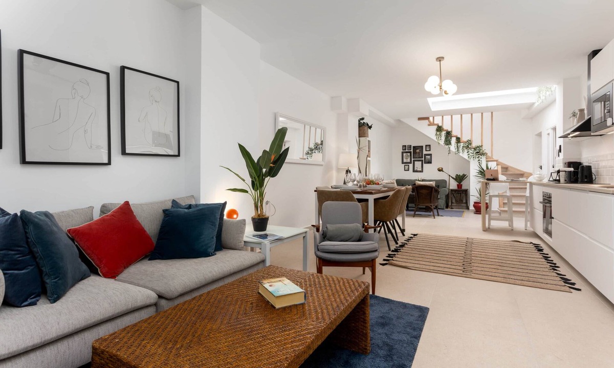 Historic Center of Estepona Apartment | Casa Mata Violeta - Estepona's old town