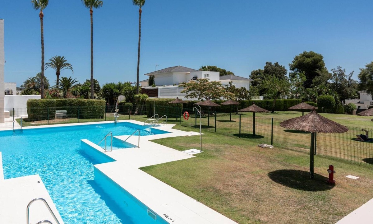 Pueblo Nuevo Apartment | Casa Milo Sotogrande Apartment with Private Pool, Wi-Fi, and Air Conditioning