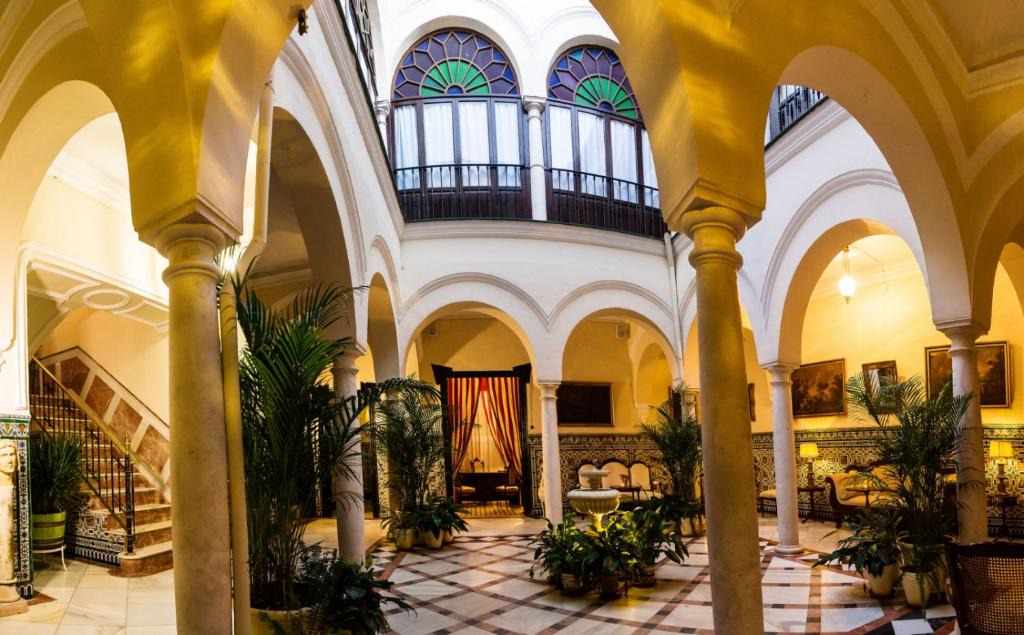 Ecija House | Casa Palacio Domus Astigi