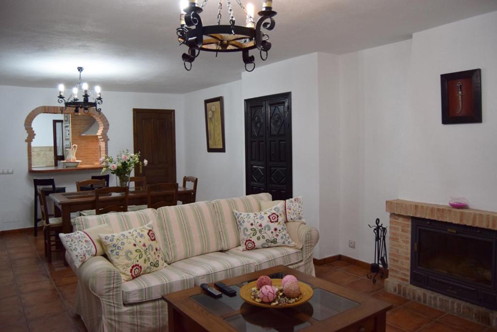 Cartajima House | Casa Rosario