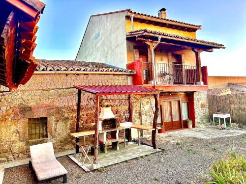 San Bartolome de Corneja House | Casa rural el pozo