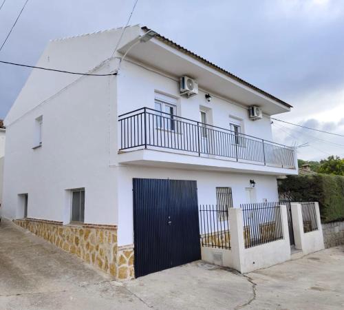 San Pablo de los Montes Ski Chalet | Casa Rural la Caprichosa II