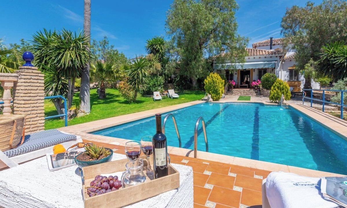 Arriate Villa | Casa Rural El Olivar Arriate by Ruralidays
