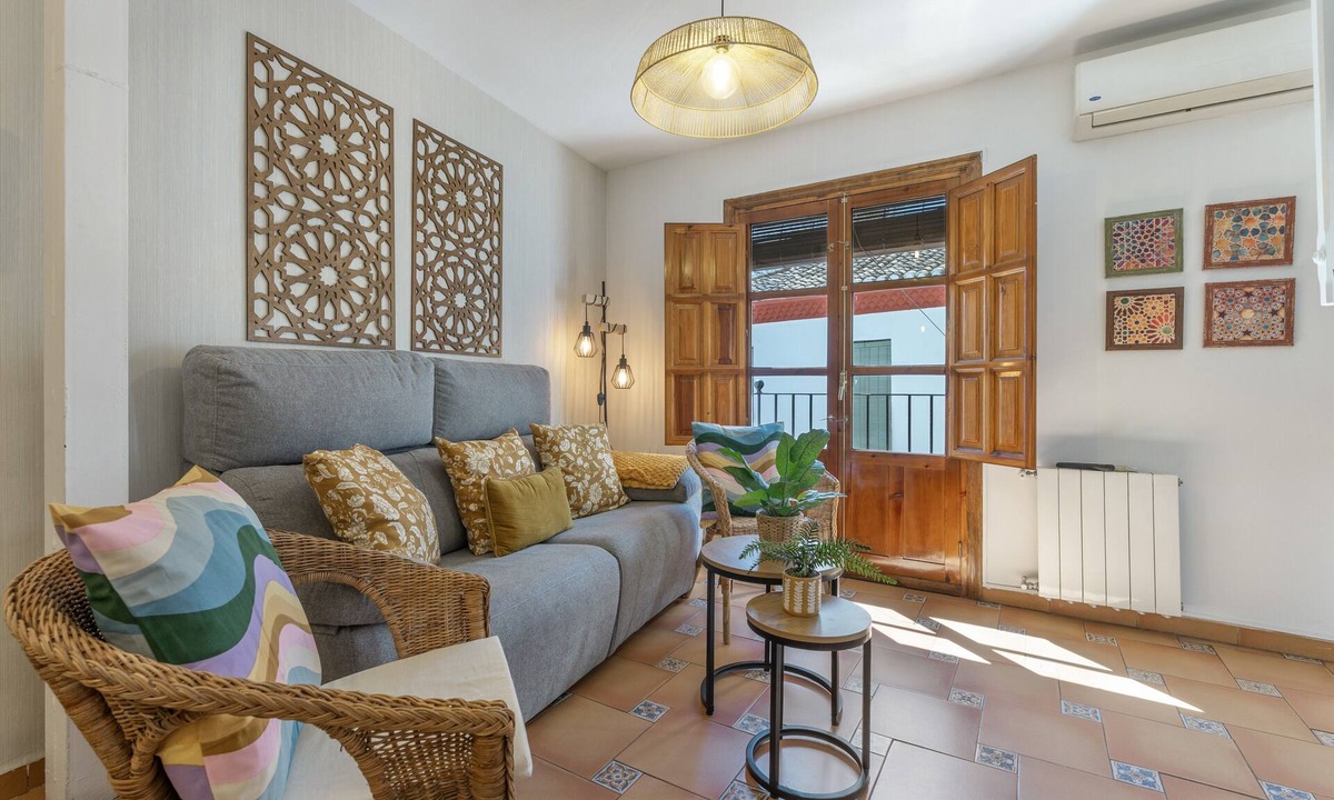 Albaicin House | Casa Taracea Del Chapiz: Mountain Views, Wi-Fi, and Air Conditioning