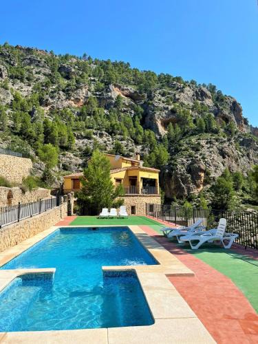 Yeste House | Casas Rurales Mirador del Rio Zumeta