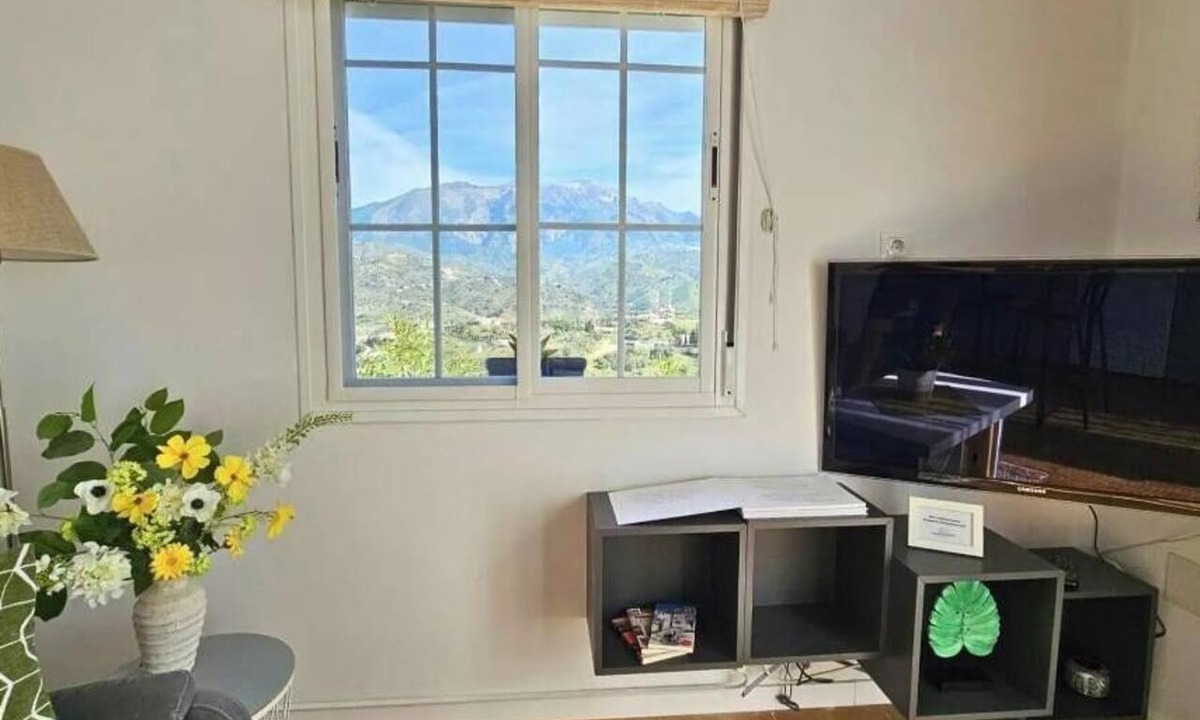 Vinuela House | Casita Johanna: A Unique Vacation Home for 2 People