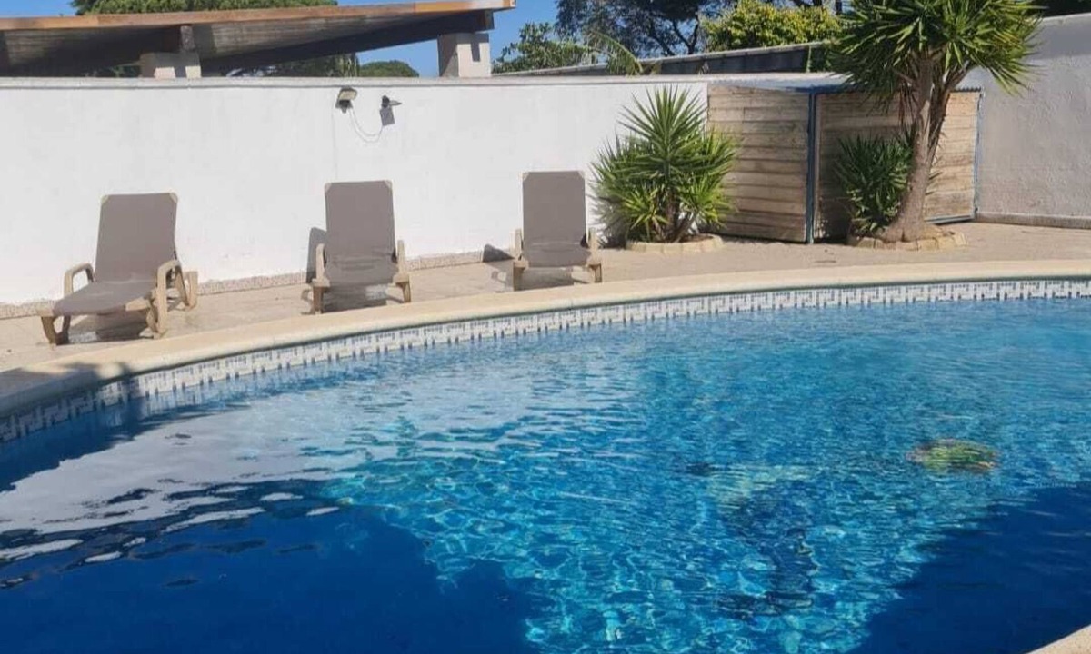 Los Gallos-Cerromolino Ski Chalet | Chalet Aguila Real in Chiclana