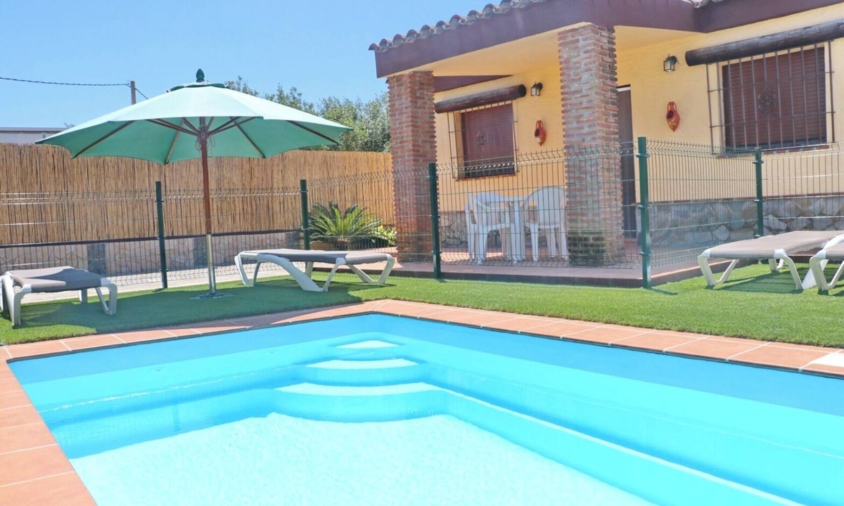 Conil de la Frontera Ski Chalet | Chalet Bella Mendoza - private pool
