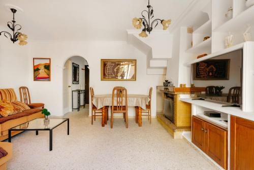 Algeciras House | Chalet en Algeciras, Paddle a 4 Minutos de Playa de Getares