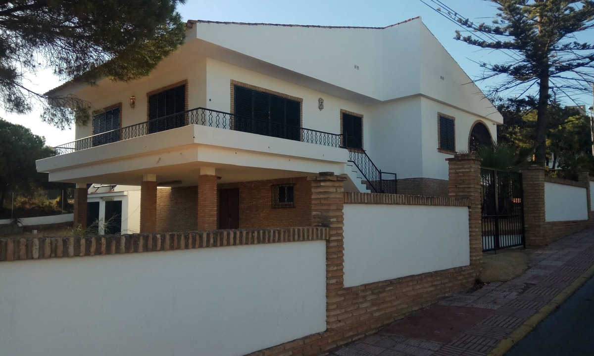 El Portil House | Chalet El Paraiso with Sea Views, Private Terrace and Wi-Fi