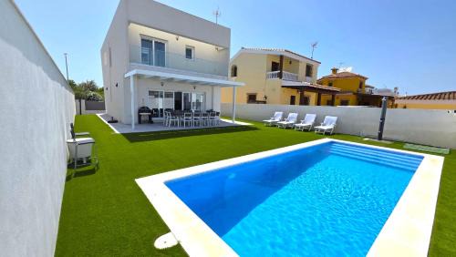 Chipiona Villa | Chalet Laguna Place