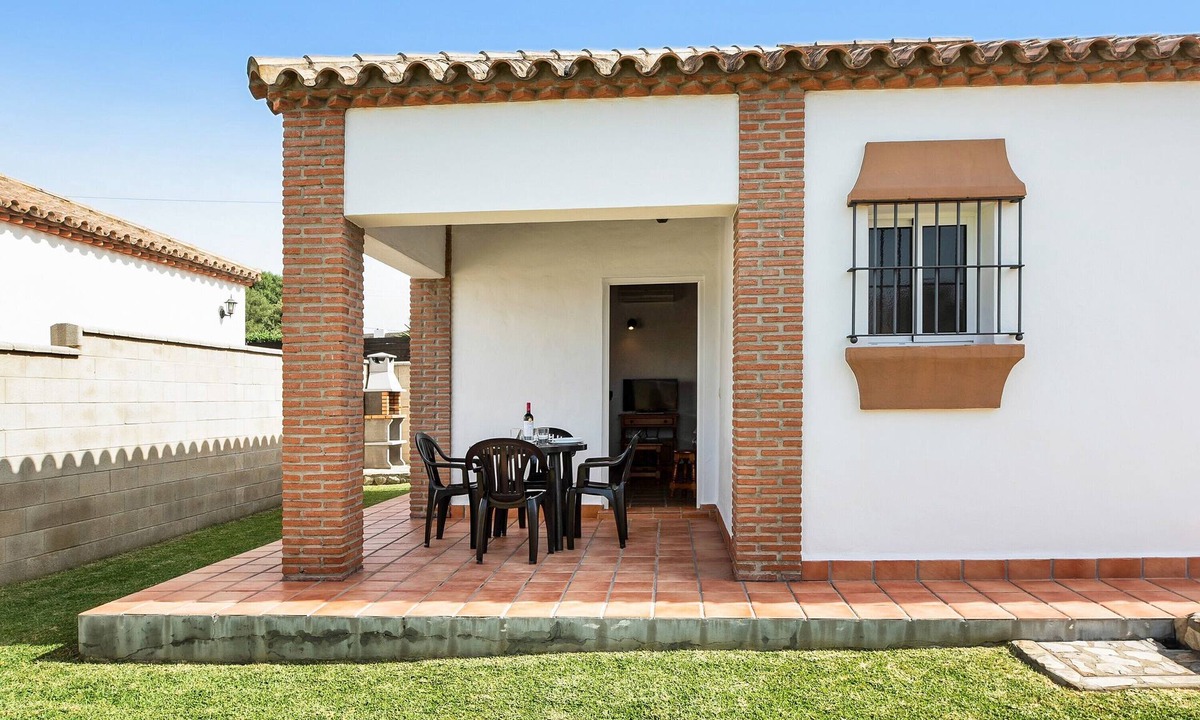 Los Canos de Meca House | Charming Casita Torre de Meca 2 with Terrace, Garden, and Wi-Fi