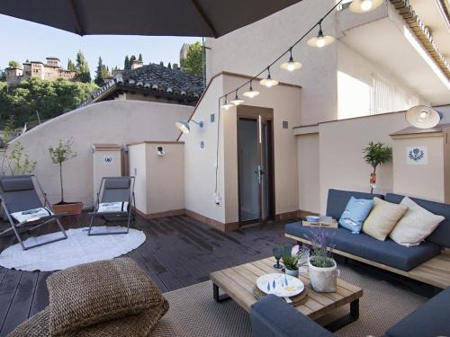 San Pedro House | ChezmoiHomes Alhambra Boutique Terrace