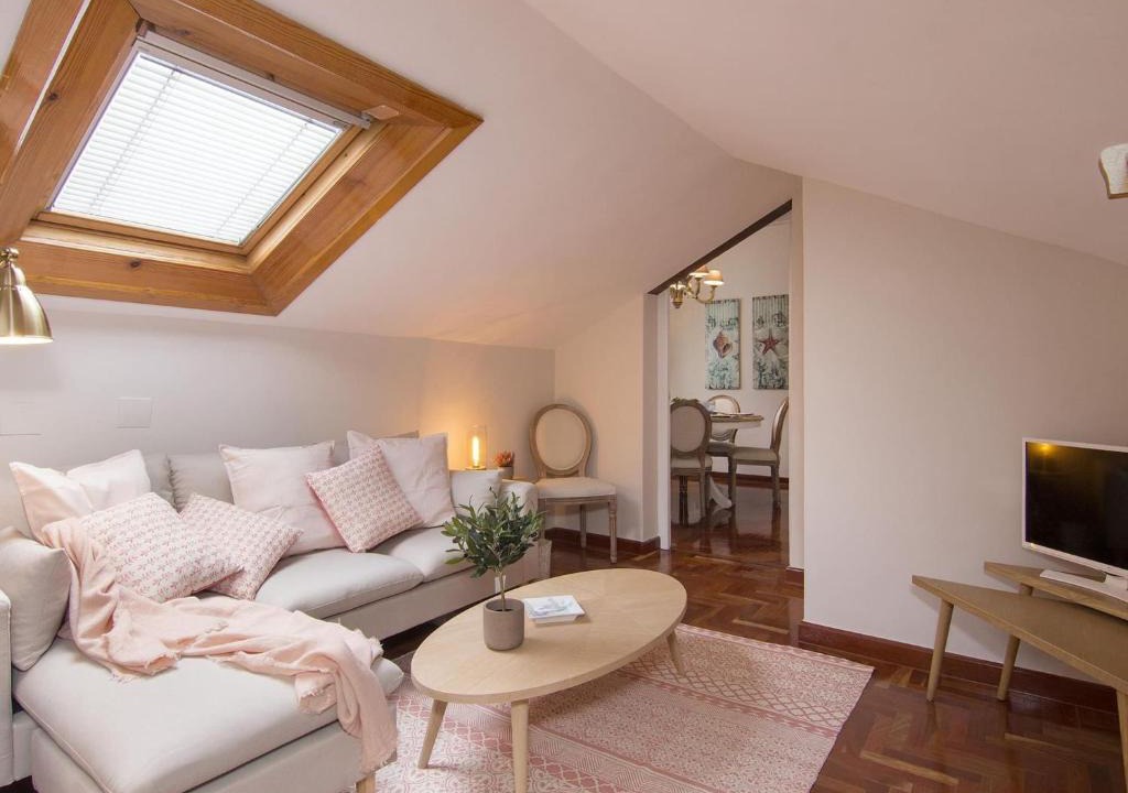 San Pedro Apartment | ChezmoiHomes Alhambra Penthouse