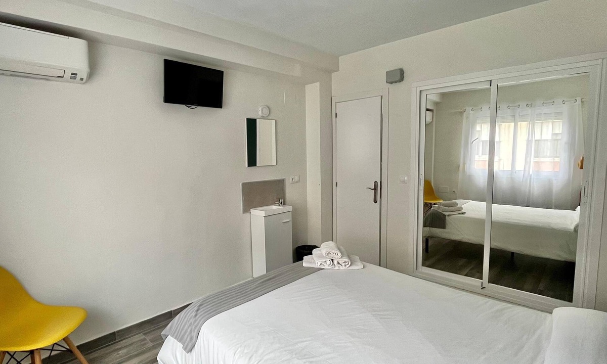 Torremolinos House | Click & Room