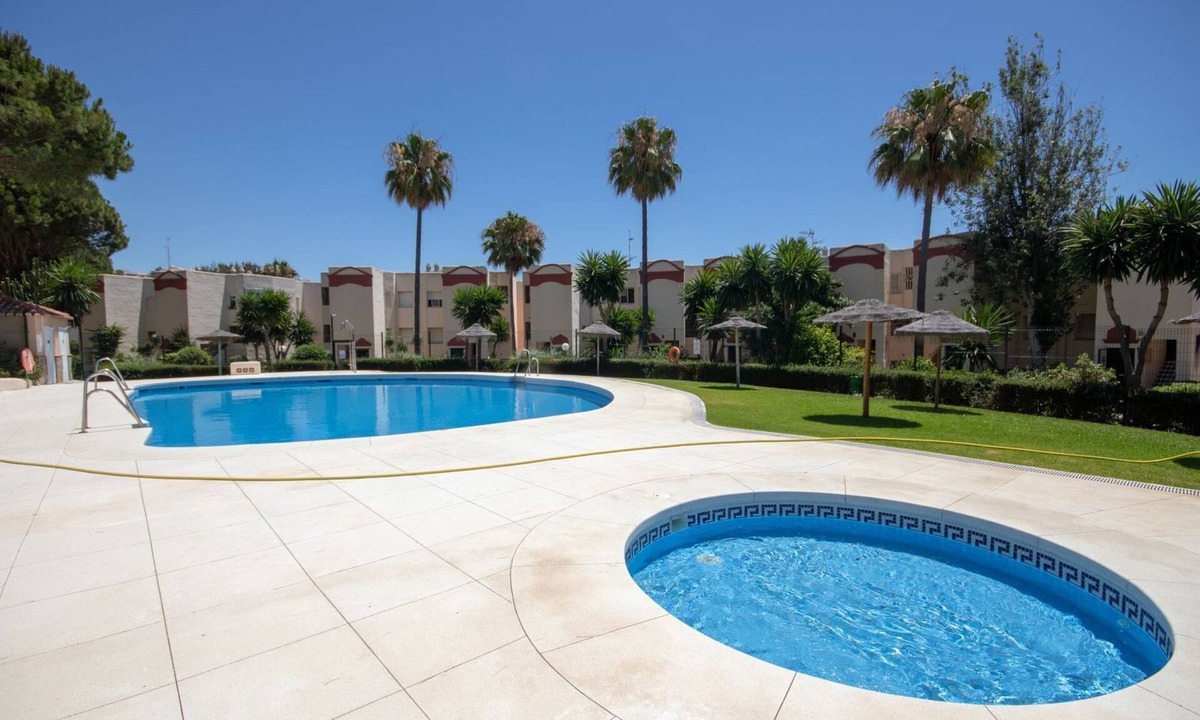 Mijas Apartment | Club Caronte, Riviera del Sol - 650m from beach
