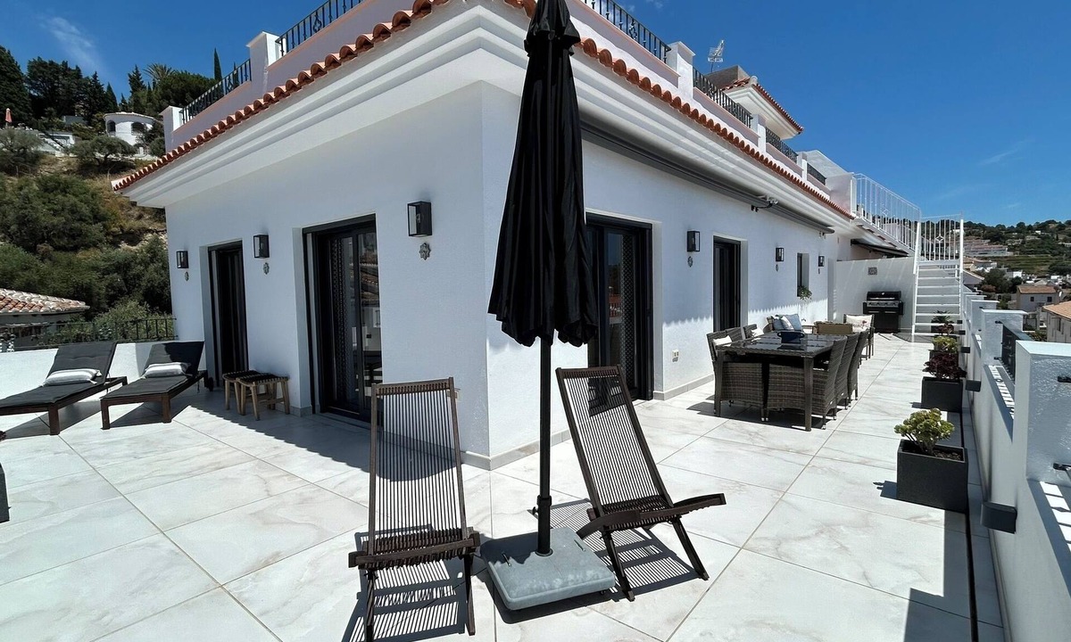 Competa Apartment | Comino Penthouse - Lovely penthouse with two terraces and amazing views