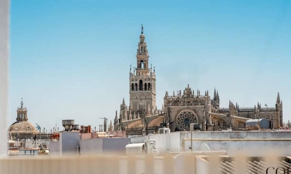 El Arenal House | COPLA HOUSE SEVILLA - Premium experience with views of the Giralda