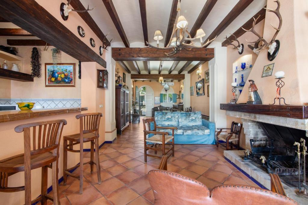 El Rocio House | Corazón del Rocío