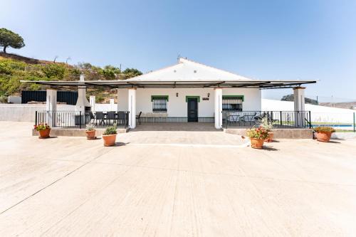 Rincon de la Victoria Ski Chalet | Cortijo Ariza Sea Views