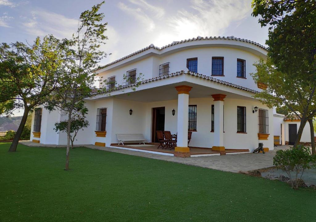 Villanueva del Rosario Villa | Cortijo El Arrejadero