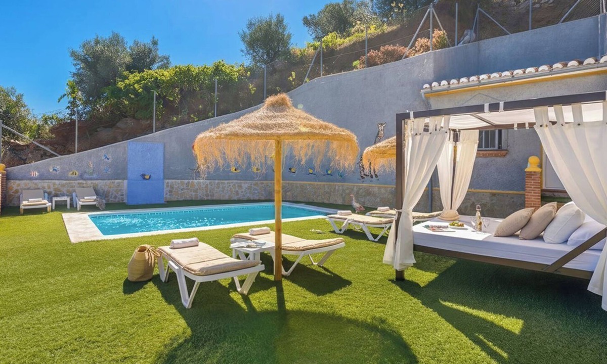 Torrox Villa | Cortijo La Jirafa Torrox by Ruralidays