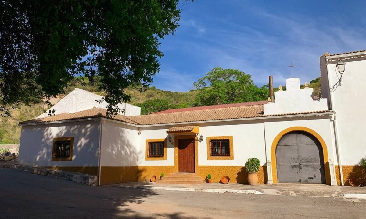 Huelma House | Cortijo Las Huertas Country House