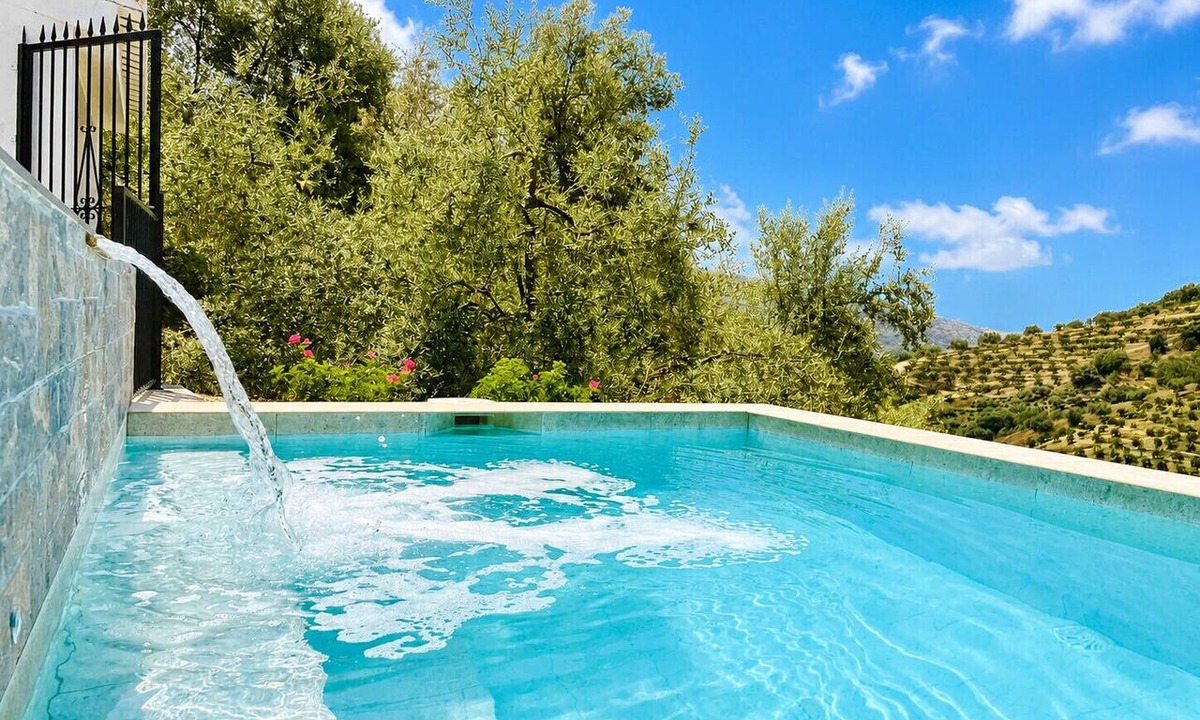Sayalonga Cottage | Cortijo Majuelo – Sayalonga | Private Pool, Mountain Views