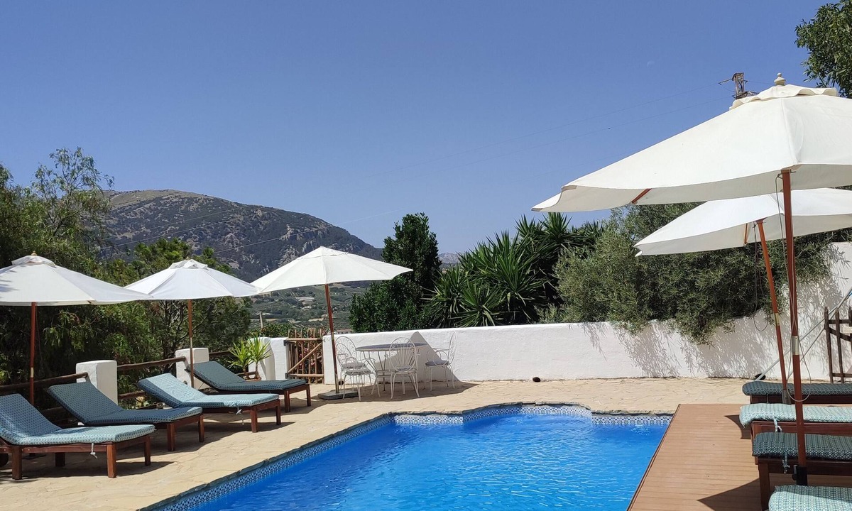 Villanueva del Trabuco Cottage | Cosy mountain cottage, 45 min Málaga,stunning views, heated pool, horses on site