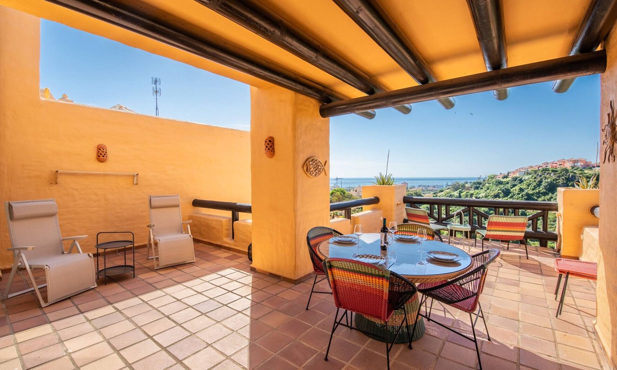 Puerto de la Duquesa Apartment | Coto Real Penthouse 2470 Naxos Sea View
