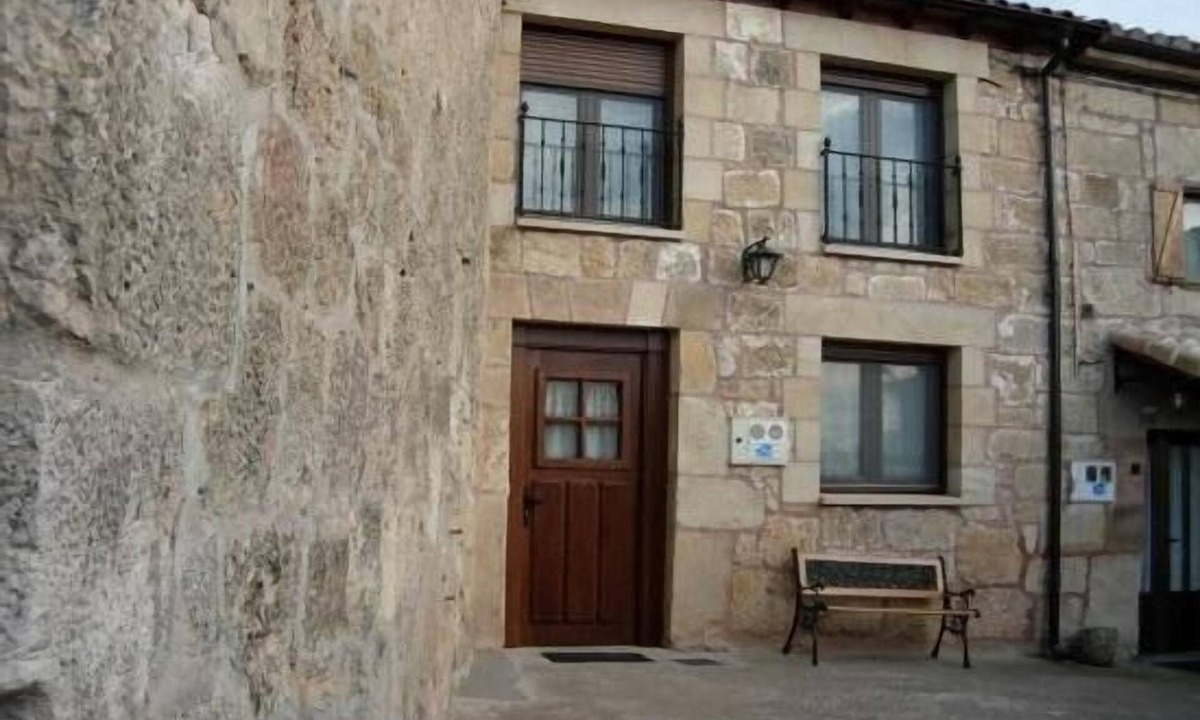 Mozoncillo de Juarros Cottage | Cottage (full rental) La Cabaña for 10 people
