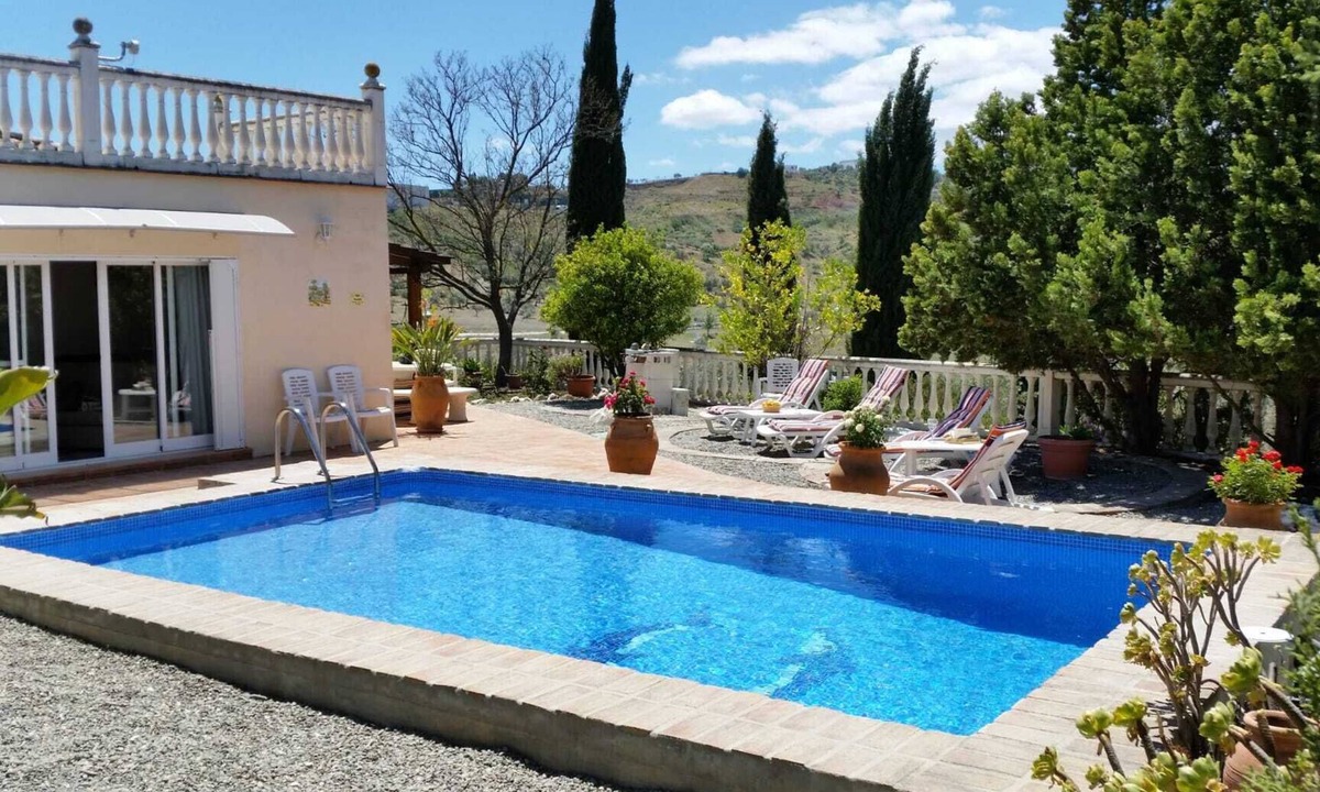 Coin Villa | Country finca set in elevated position.Private yet within 15-20mins walk to town