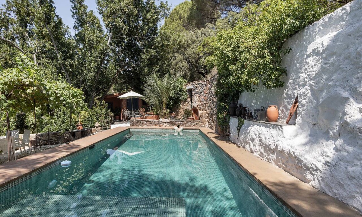Linares de la Sierra House | Country House 'La Toscana' with Mountain Views