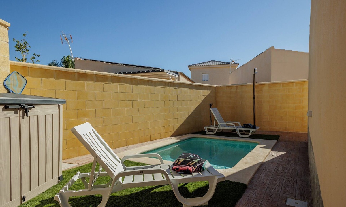 La Rinconada House | Country House 'Armonía' with Private Pool, Wi-Fi and Air Conditioning