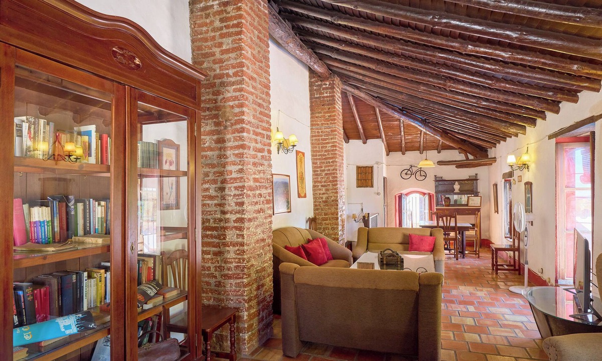 Fuente Obejuna House | Country House 'Casa Rural Con Encanto El Coronel' with Mountain View, Private Pool and Wi-Fi