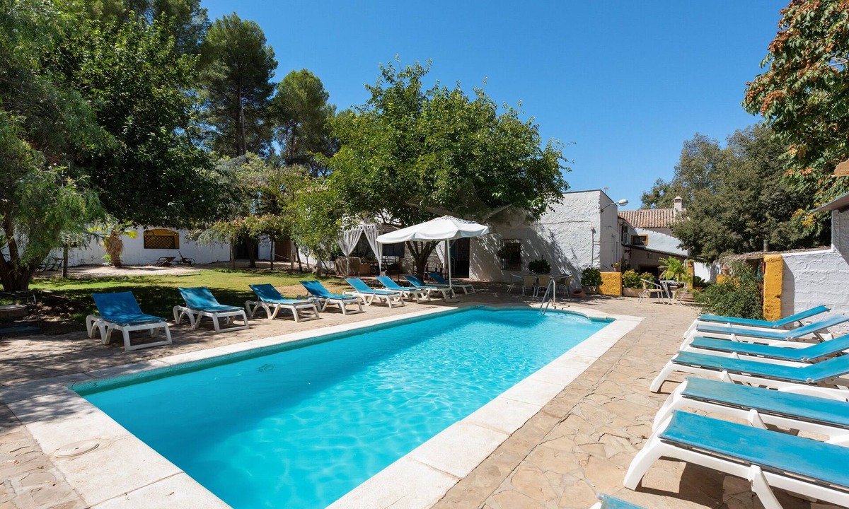 Archidona House | Country House 'Cortijo La Vega Archidona' with Mountain View, Wi-Fi and Air Conditioning