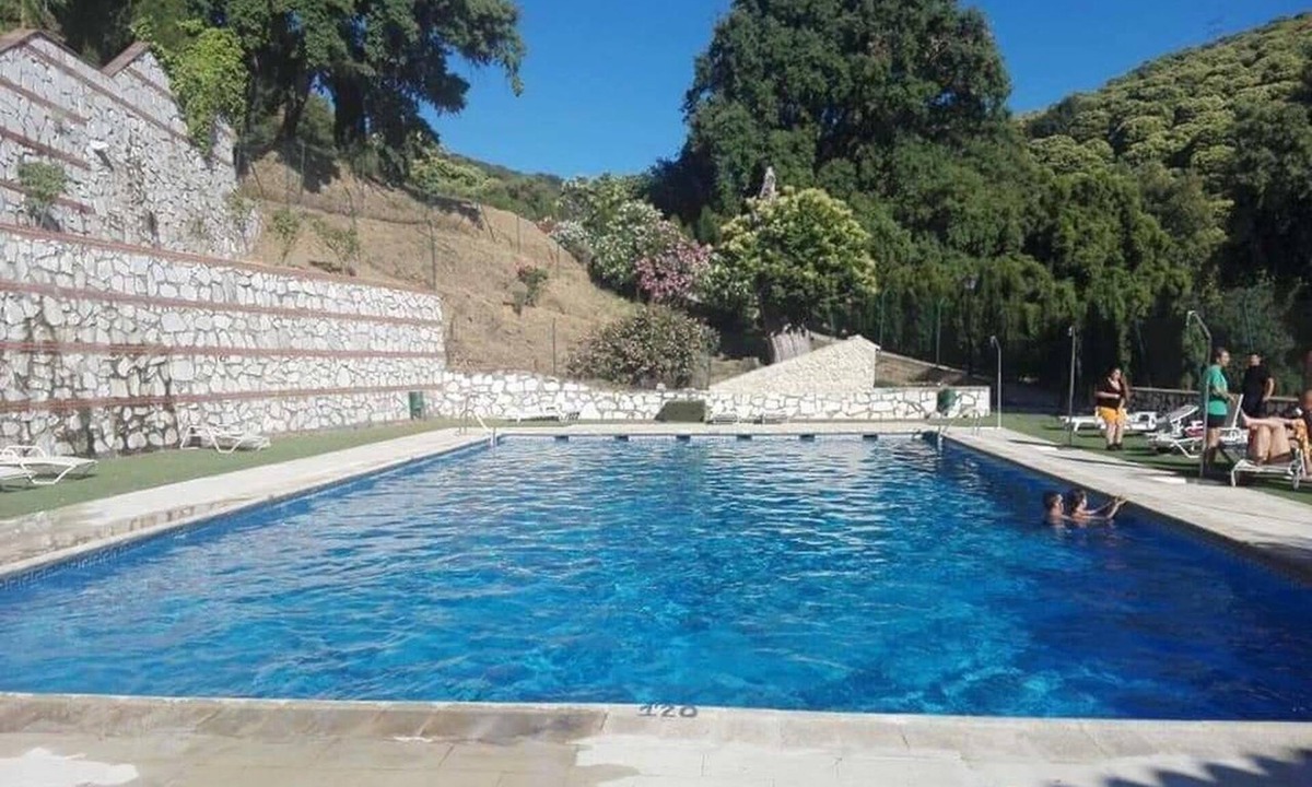 Pujerra Villa | Country House 'El Viejo Castaño 3' with Mountain View, Wi-Fi and Air Conditioning