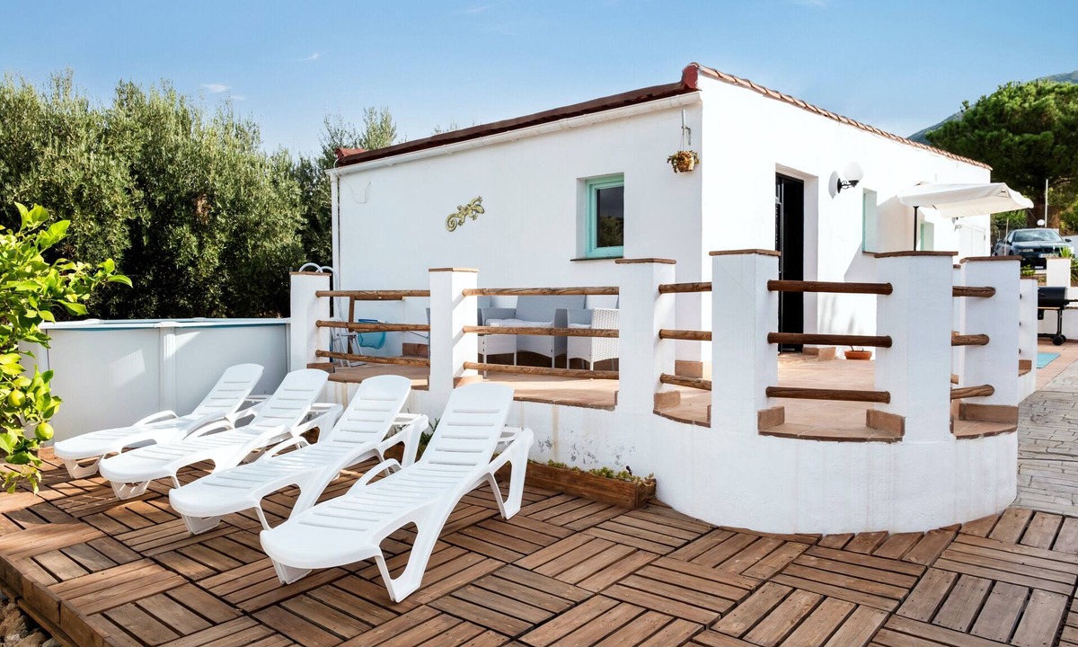 Alcaucin House | Country House 'La Casita Del Limoncito' with Private Pool, Private Terrace and Wi-Fi