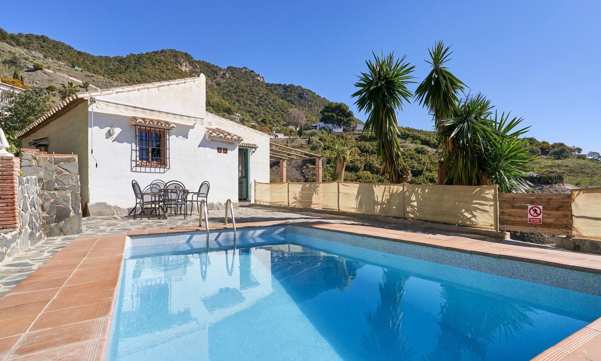 Frigiliana House | Country House 'La Solana' with Sea View, Private Pool and Wi-Fi