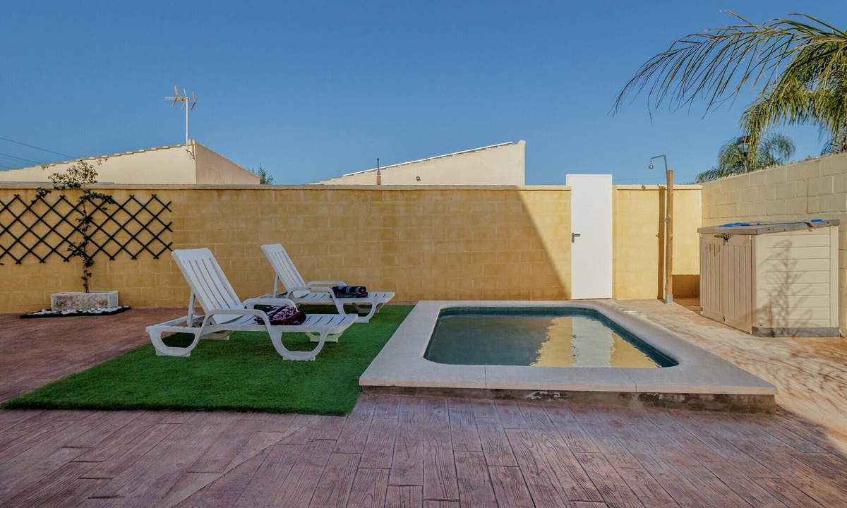 La Rinconada House | Country House 'Villa Los Robles' with Private Pool, Wi-Fi and Air Conditioning