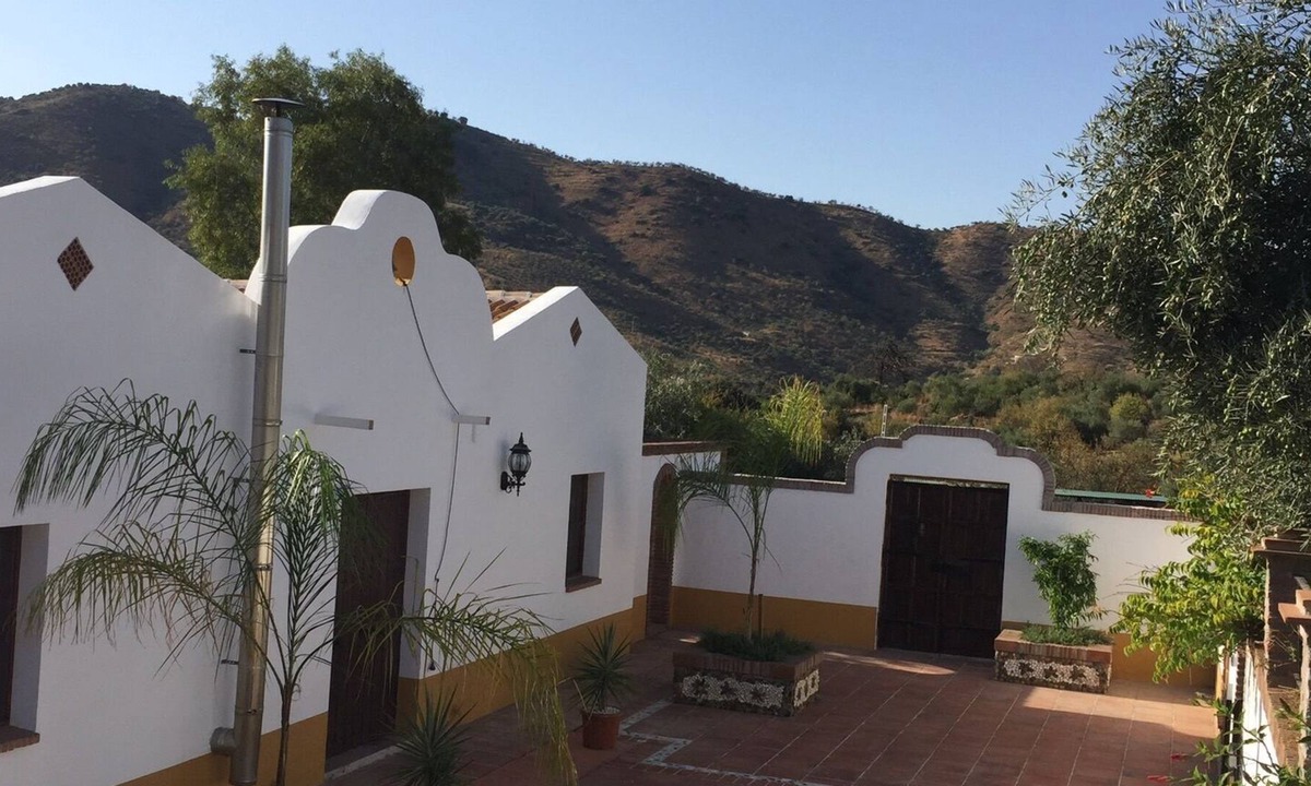 Monda House | Countryside retreat in the heart of Andalusia