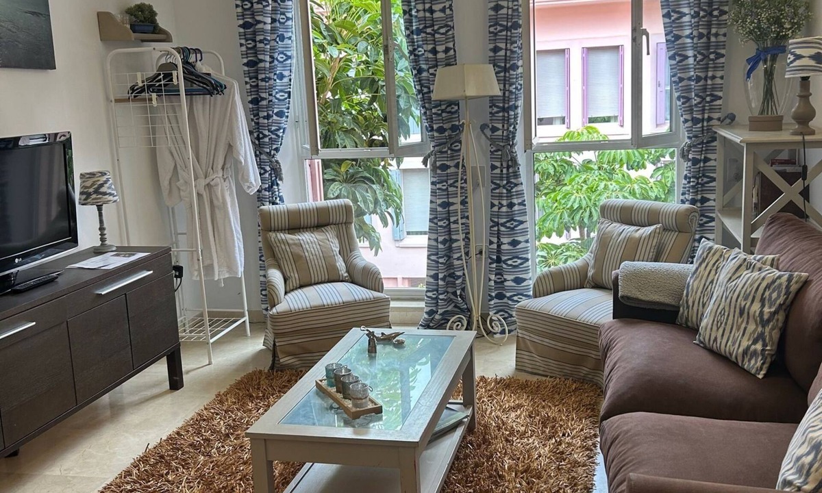 Sotogrande Apartment | Cozy 1-bedroom apartment in delightful location