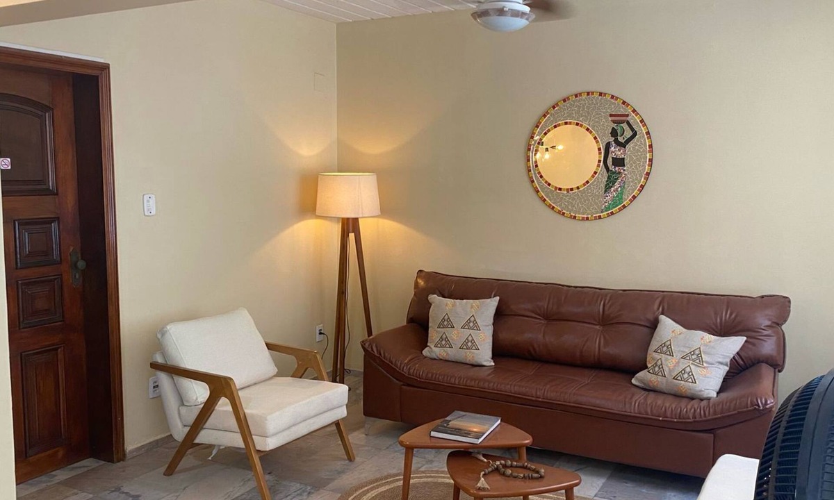 Nazare Apartment | Cozy 2-bedroom apartment with AC, WiFi in charming Nazaré great for families.
