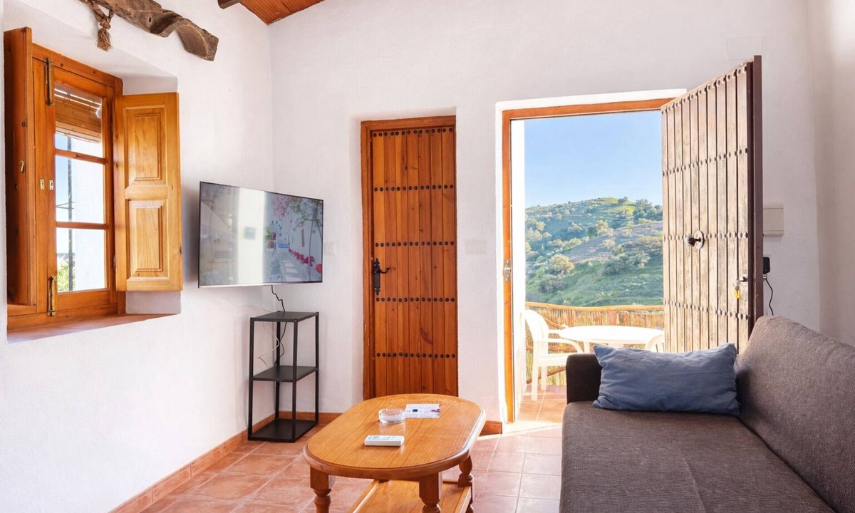 Alora Apartment | Cozy apartment El Corral in old cortijo near El Chorro