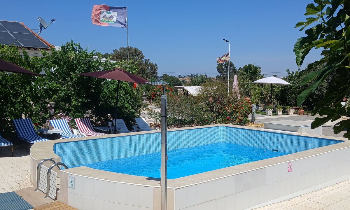Gibraleon House | Cozy countryhouse with garden in the shadow of grapevine in a finca with pool