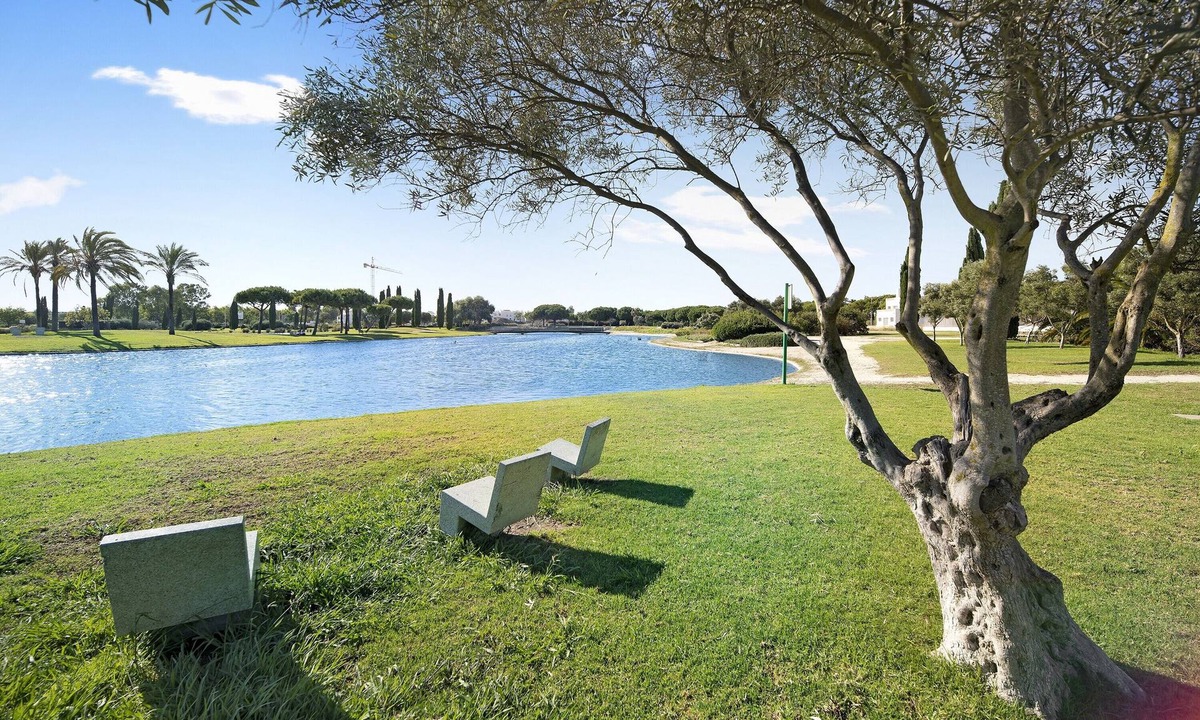 Rota House | Cozy Holiday Home "Casa Costa Ballena Dahlia" near the Beach with Wi-Fi, Pool