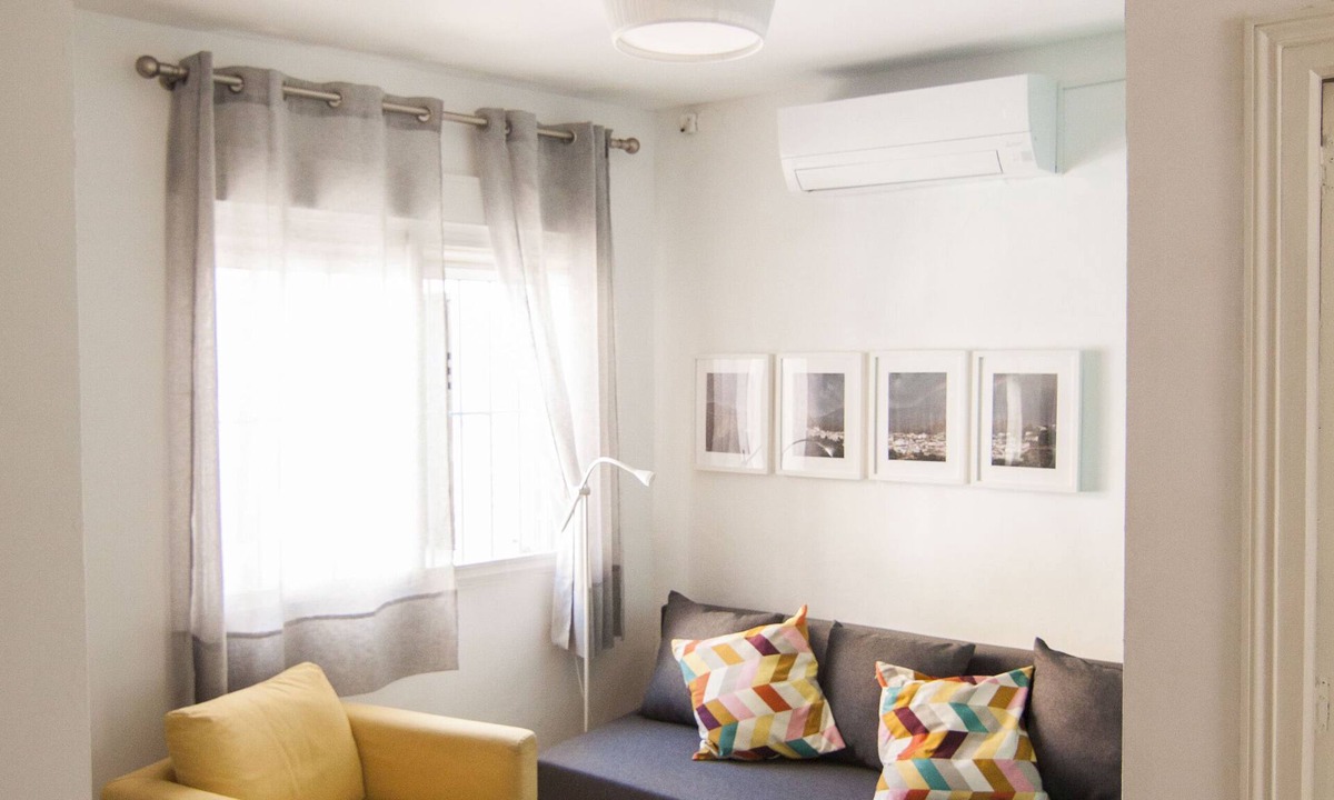 Genil House | Cozy House Near to the City Center of Granada