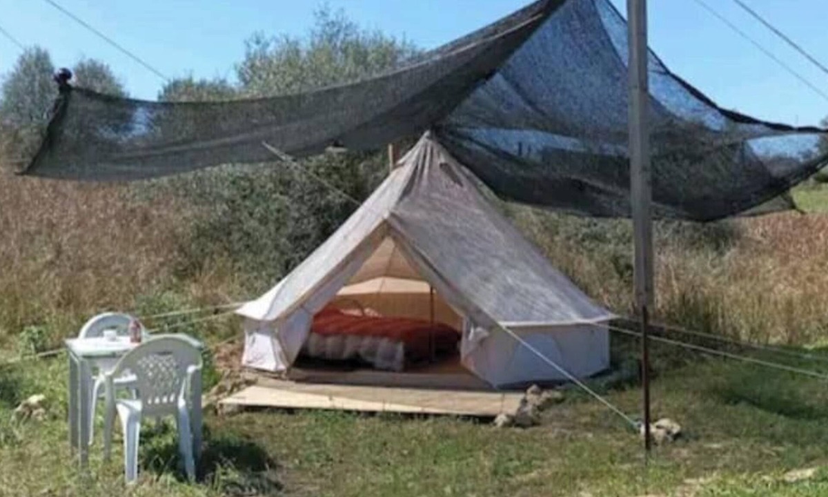 Almonte RV Rental | Cozy tent with swimming pool 1 "Nature lovers".